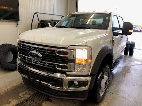 2024 FORD F550 4X4 CREW CAB XLT CHASSIS (STOCK# L001301)