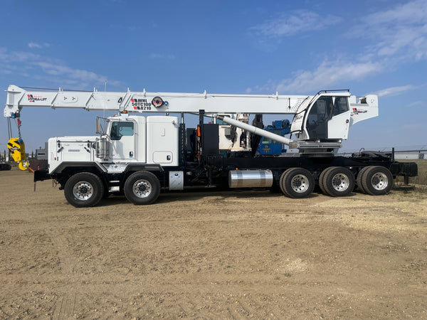 WELDCO 50TC100 STRAIGHT BOOM CRANE ON 2025 KENWORTH C500 TANDEM TRI-DRIVE TRACTOR (STOCK #L001344)